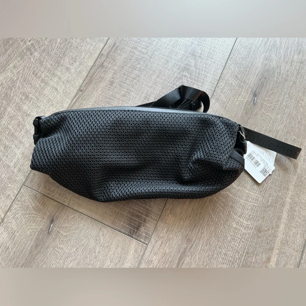 Lululemon All Hours Belt Bag in Black